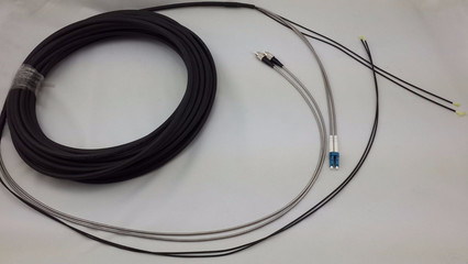 光纤技术与基站拉远跳线的细节解析 从GYFJH型号到DLC-DLC7.0mm双重保护光缆